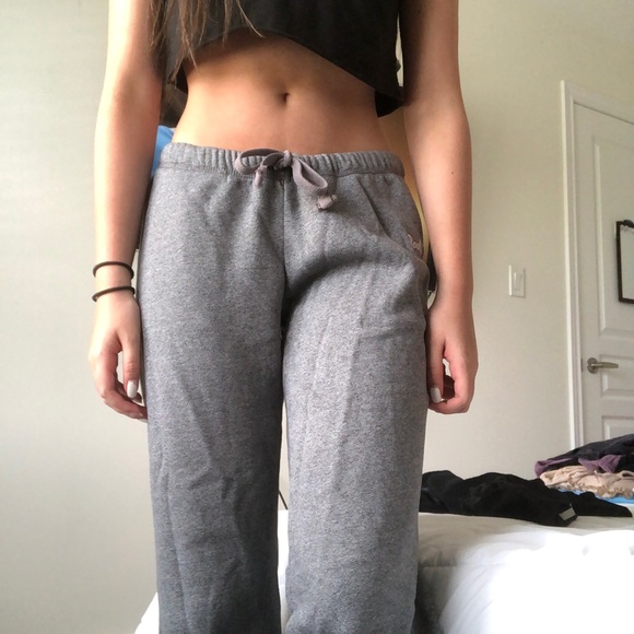 authentic ROOTS salt & pepper sweatpants - Picture 2 of 5